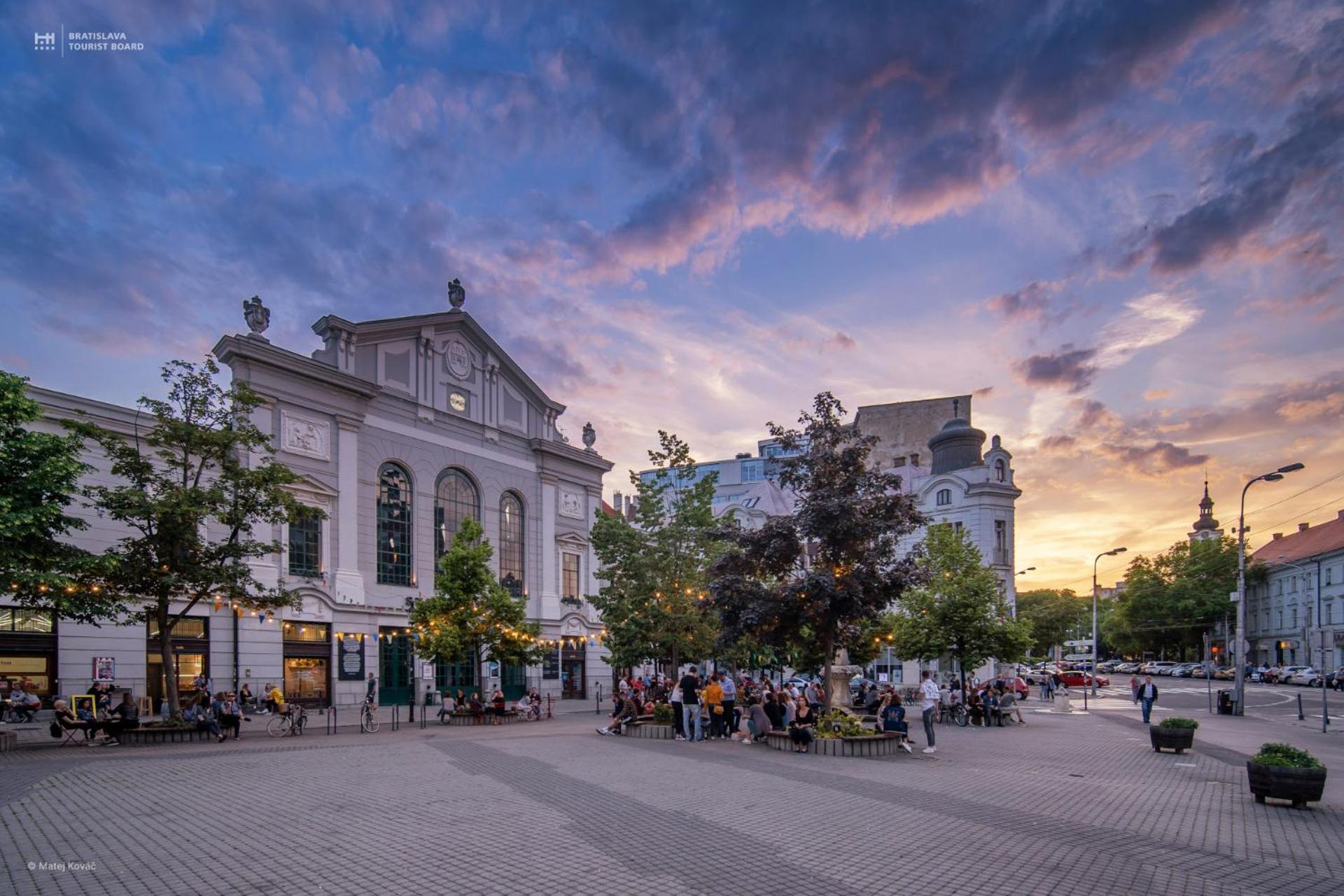 Majestic Old Town Apartments Bratislava Exterior foto